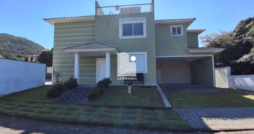 Casa em condomínio fechado com 3 quartos para alugar na Rua da Capela, --, Campeche, Florianópolis