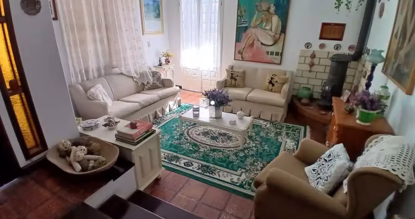 Casa em condomínio fechado com 4 quartos à venda na Rua Itaipu, --, Parque São Jorge, Florianópolis
