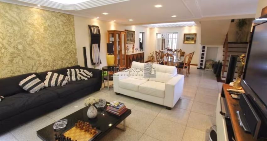 Casa à venda na Rua Doutor João Carlos Barom Maurer, --, Córrego Grande, Florianópolis