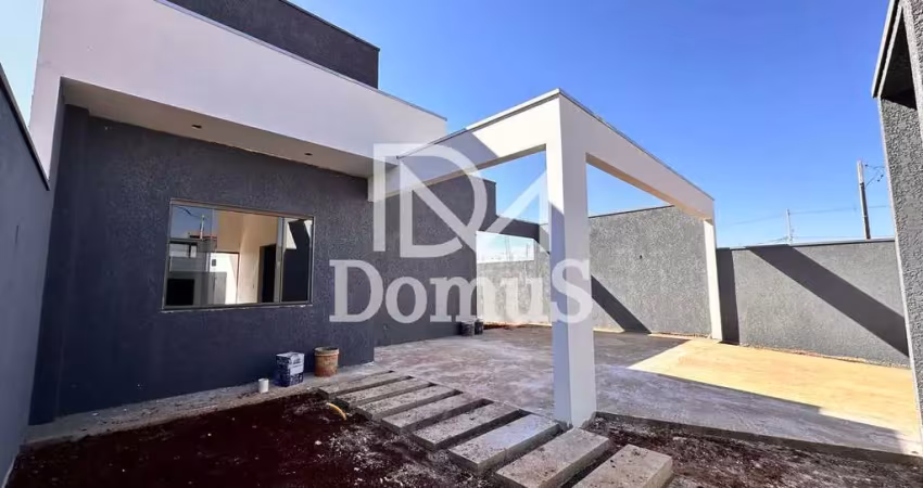 Casa com 2 quartos à venda no Jardim Coopagro, Toledo 