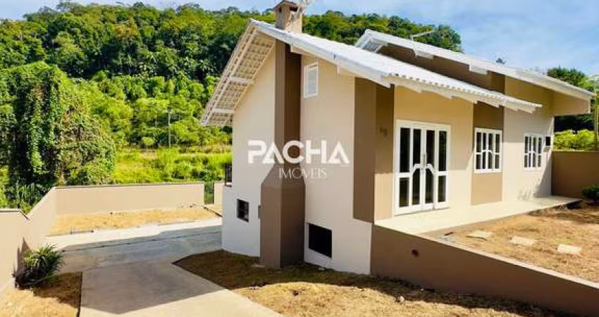 Casa com 3 quartos para alugar na Barra do Rio Cerro, Jaraguá do Sul 