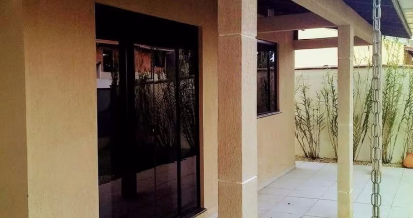 VENDO!!! Linda casa em alvenaria