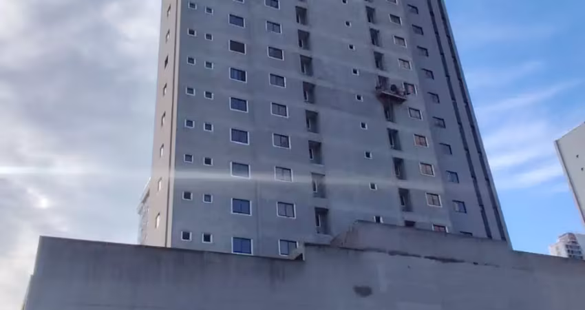Apartamento a venda no residencial yaris na meia praia em itapema/sc