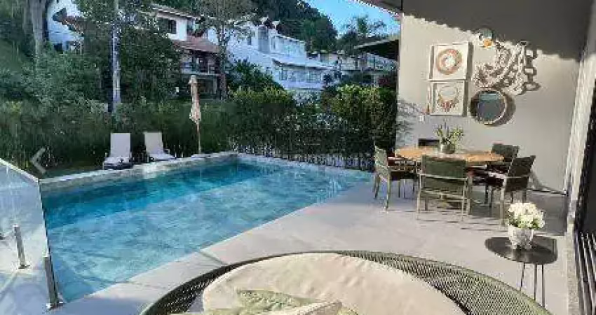 Casa em condomínio fechado com 4 quartos à venda na Rua Aqueduto, 325, Estados, Balneário Camboriú