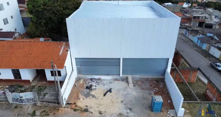 Barracão / Galpão / Depósito à venda na Rua Doutor Américo Figueiredo, 1211, Jardim Simus, Sorocaba