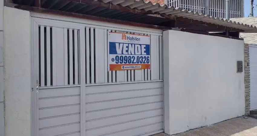 Casa com 3 dormitórios à venda, 175 m² por R$ 240.000,00 - Cidade Nova - Aracaju/SE