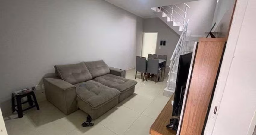 Bosque dos Eucaliptos, sobrado com 3 dorms
