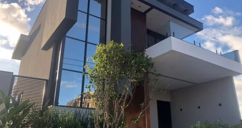 Condomínio Reserva do Vale, em Caçapava / Casa com piscina - Aceita permuta