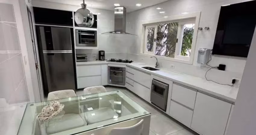 Urbanova, casa com 4 dorms e piscina / Aceita permuta