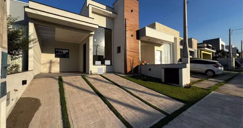 Casa com 3 dormitórios (1 Suíte) e Área Gourmet no Village Moutonnée, Salto/SP