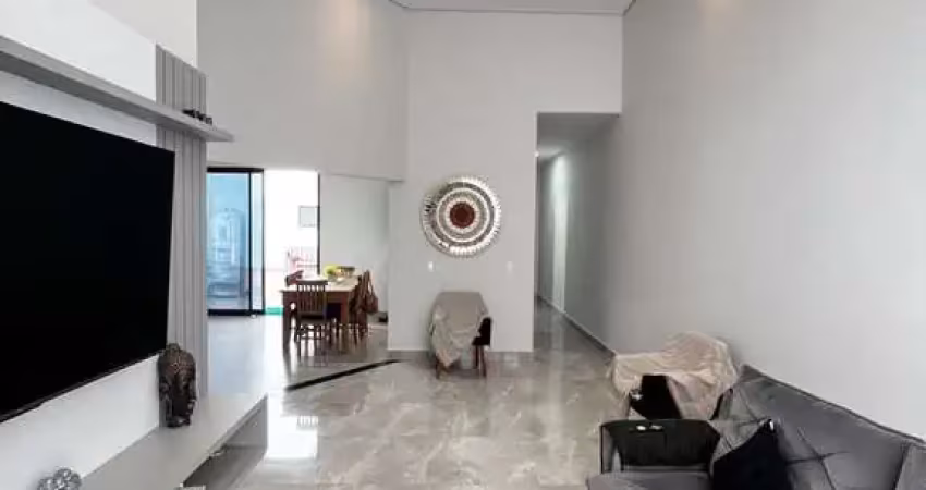 Casa de condomínio com 2 dormitórios, sendo 1 suíte, e piscina em salto/sp