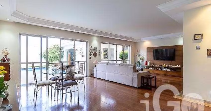 Casa com 4 quartos à venda na Rua Duarte Leite, Granja Julieta, São Paulo