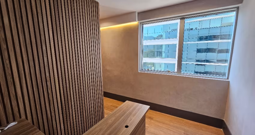 ALUGO BELISSIMA SALA COMERCIAL NA BARRA OLÍMPICA