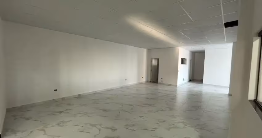Sala comercial com 6 salas para alugar na Rua Miguel Bertolino Pizatto, 1115, Iguaçu, Araucária