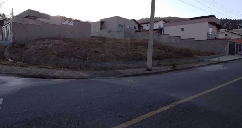 Terreno à venda na Avenida Doutor Rowilson Flora Filho, 500, Loteamento Residencial Tiradentes, Poços de Caldas