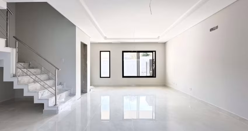 Sobrado com 4 quartos  à venda, 195.33 m2 por R$1293000.00  - Bom Retiro - Curitiba/PR