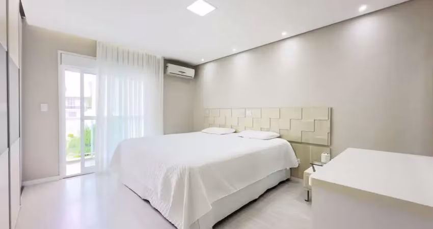 Sobrado com 2 quartos  à venda, 170.00 m2 por R$800000.00  - Xaxim - Curitiba/PR
