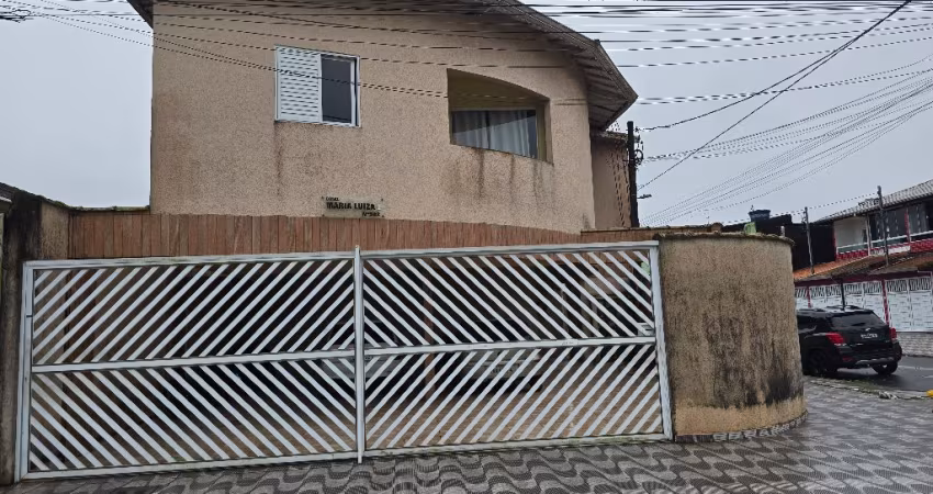 Excelente casa sobre posta, perto de comércios