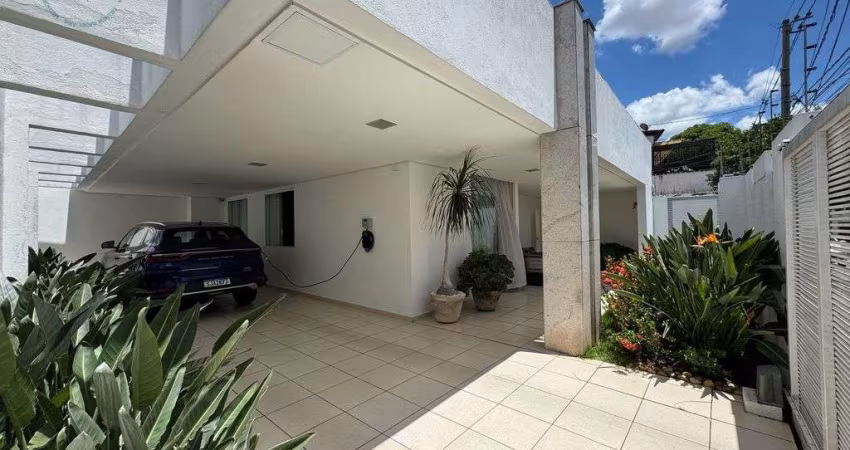 Casa à Venda no Bairro Vila Clóris, Belo Horizonte - MG