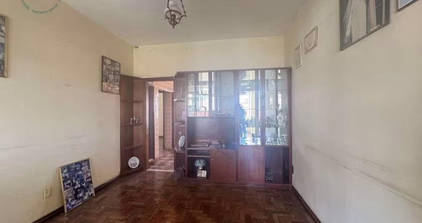 Casa à Venda em Santa Mônica, Belo Horizonte - MG
