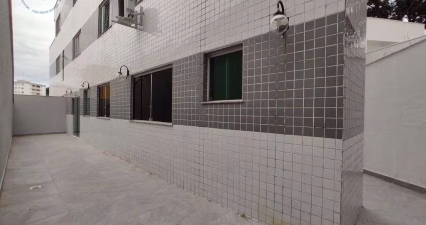 Apartamento com área privativa para alugar em Santa Amélia, Belo Horizonte/MG.