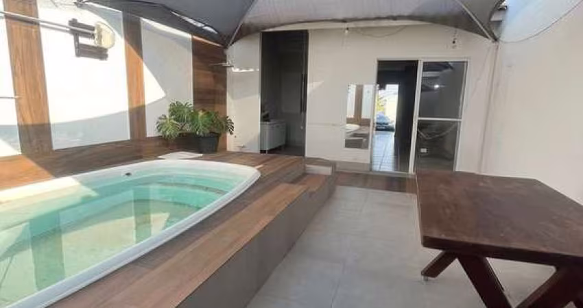 Vendo casa no Rio Cachoeirinha 2 quartos, 70 m², com piscina!
