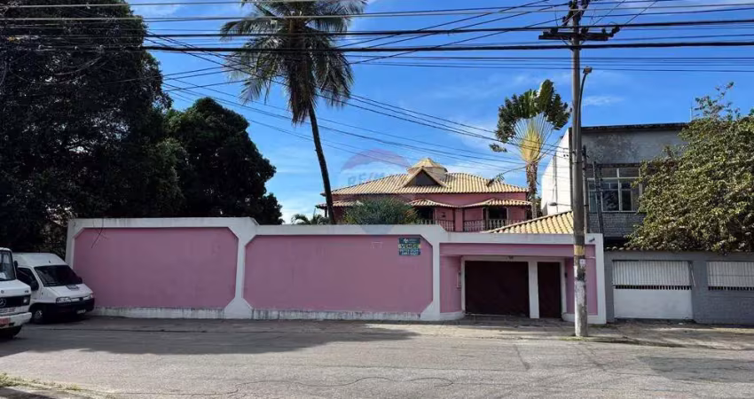 Casa com 6 quartos à venda em Bangu, Rio de Janeiro 