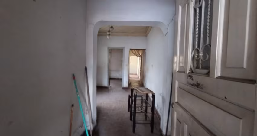 Terreno Centro de Jacareí (Casa P/ Demolir ou Reforma)