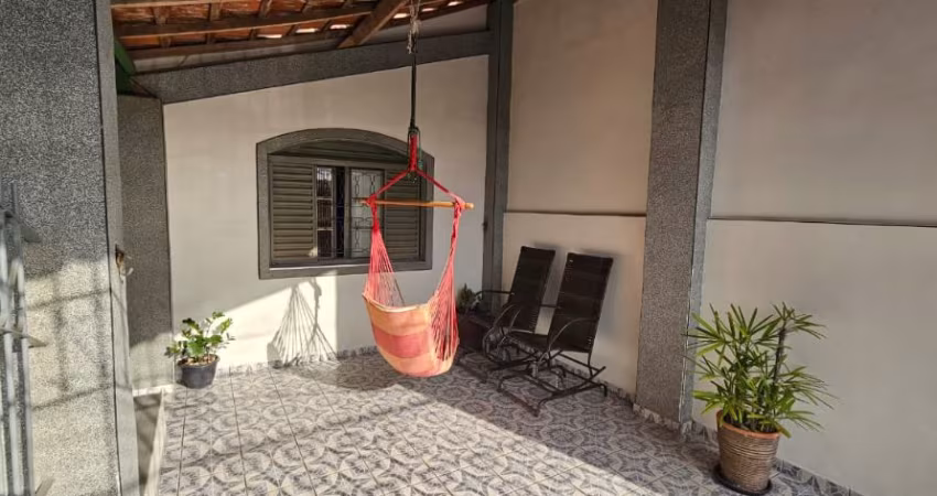 Excelente casa, ótima localização do bairro Jardim Portugal.