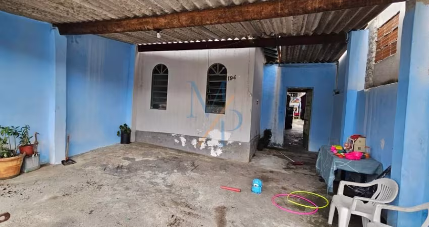 Linda casa no São Judas Tadeu - Próximo ao poliesportivo  e a Rodovia dos Tamoios