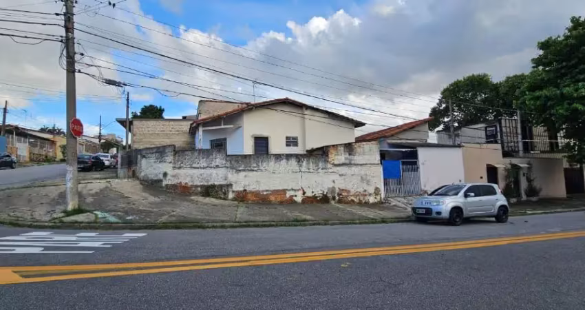 Casa com edícula - ótima localização, no bairro jardim satélite