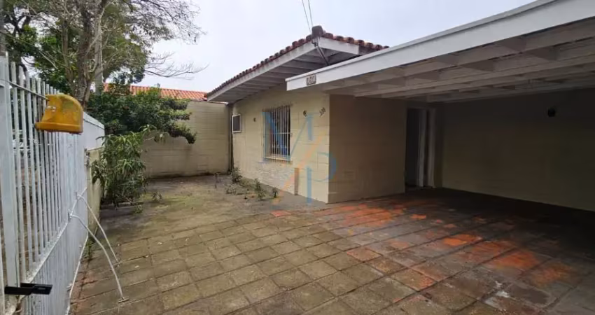 Casa com 3 quartos em rua sem saída - localização privilegiada do jardim satélite , ficando perto de áreas verdes e restaurantes