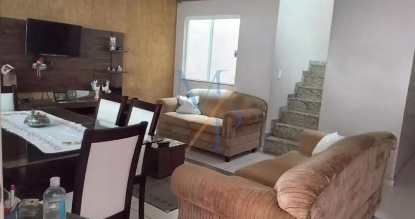 Linda casa com 2 suítes e aquecimento a gás - ótima localização,  perto de pronto socorro e fácil acesso a dutra