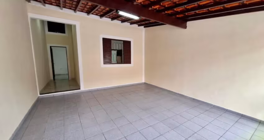 Linda casa toda reformada - com 2 quartos sendo 1 suíte no jardim del rey