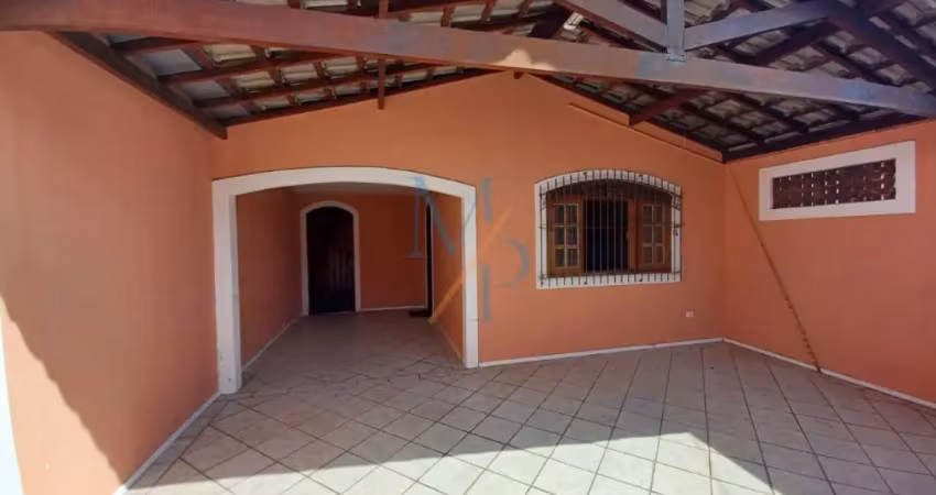 Linda casa com closet e 3 dormitórios - ótima localização, próximo da casa do idoso e 8 minutos do vale sul