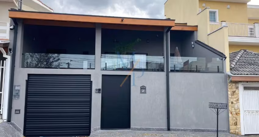 Linda casa com aquecedor solar e ar condicionado nos quartos - ótima localização, ficando 3 minutos do shopping oriente e perto de supermercados