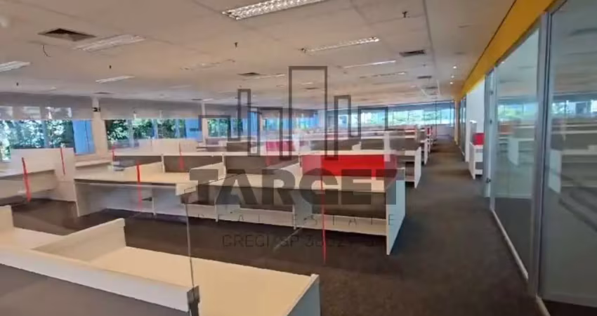 Conjunto mobiliado para alugar de 650m² na chácara sto antonio, sp.