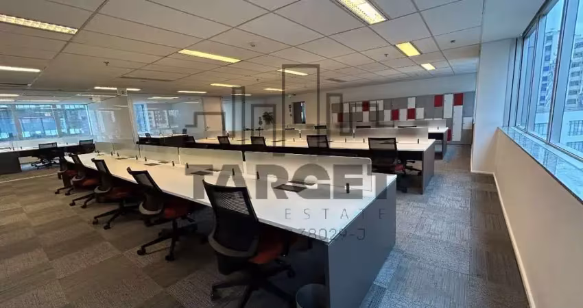 Conjunto comercial mobiliado para alugar com 510m² em pinheiros