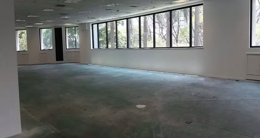 Conjunto comercial de 1.554m² para locação na chácara santo antonio. imperdível!