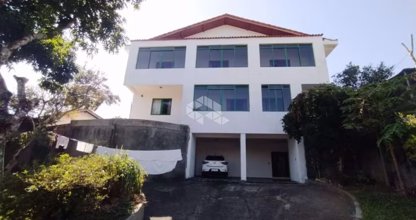 Casa com 3 dormitórios à venda, 437 m² por R$ 1.000.000,00 - Jardim Esther - Mairiporã/SP