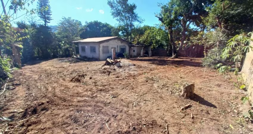 Casa com 02 dormitórios, 1.000m² a venda por R$ 340.000,00 - Chácara Fernão Dias - Atibaia-SP