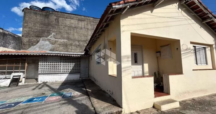 Casa com 02 dormitórios, Aceita financiamento, a venda por $ 550.000,00 - Jardim Mairi - Mairiporã-SP