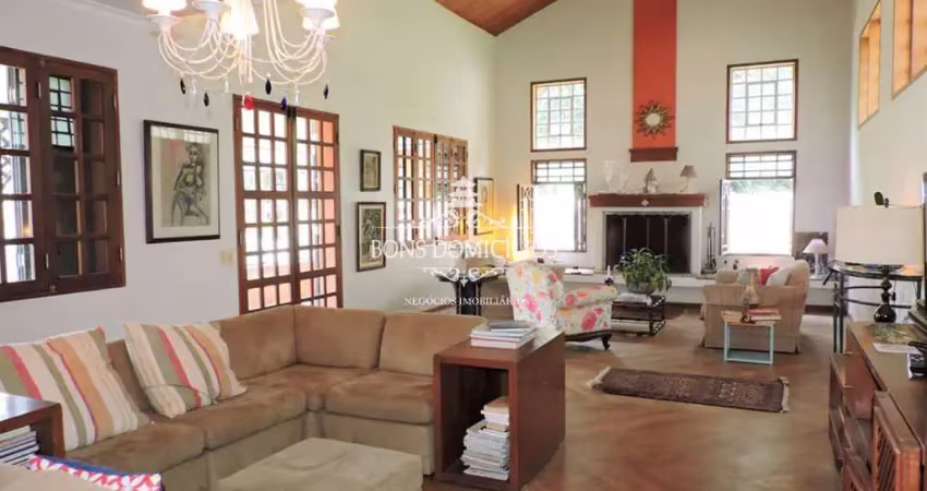 Essa casa na Granja é a oportunidade que você estava esperando 4 Suítes - terr.1.200m2