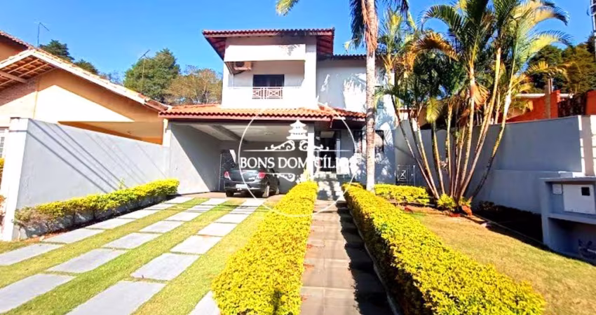 CASA 4 SUITES EM  CONDOMÍNIO COM  FÁCIL ACESSO PELO KM 3O DA RAPOSO