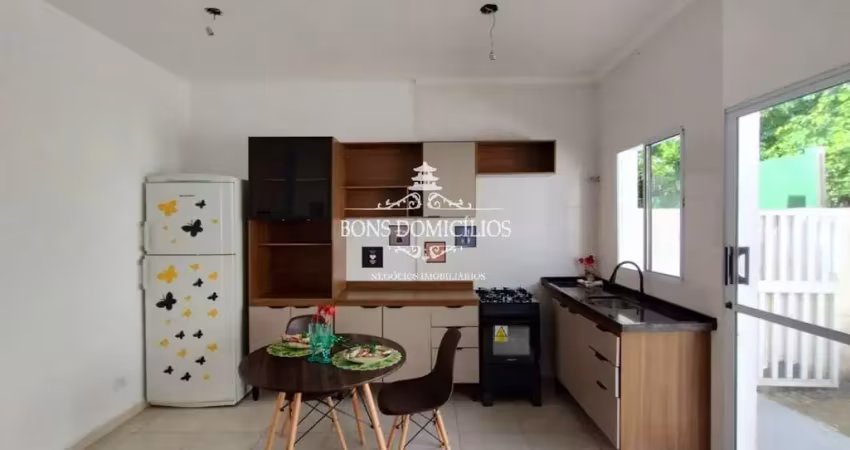 Casa térrea dos sonhos! totalmente isolada e mobiliada! pronta para morar! com 3 dormitórios e duas vagas ao lado do centro de caucaia!