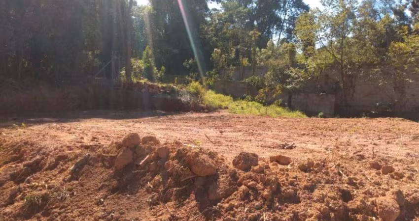 Terreno para Venda em Cotia / SP no bairro TERRENO