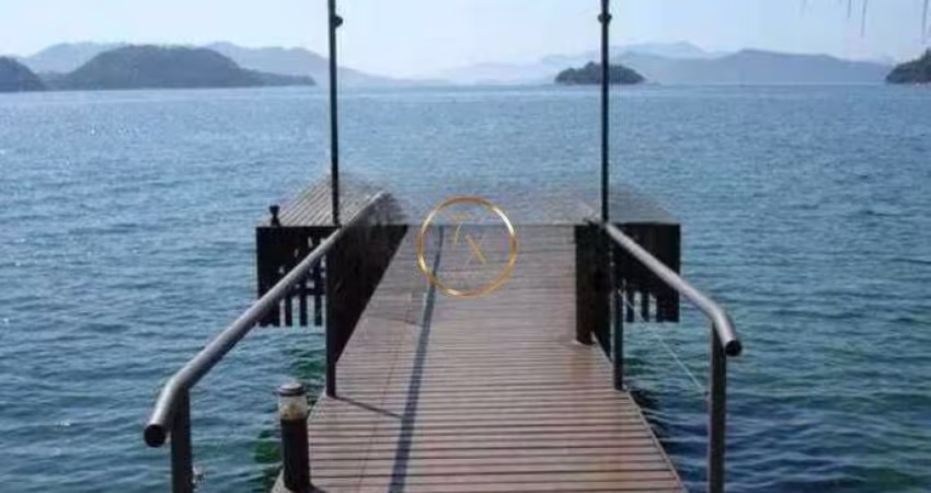 Casa à venda no bairro Piraquara (Cunhambebe) - Angra dos Reis/RJ