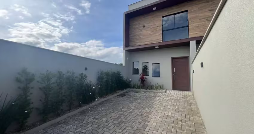 Sobrado para Venda em Jaraguá do Sul, Três Rios do Norte, 3 dormitórios, 1 suíte, 2 banheiros, 2 vagas