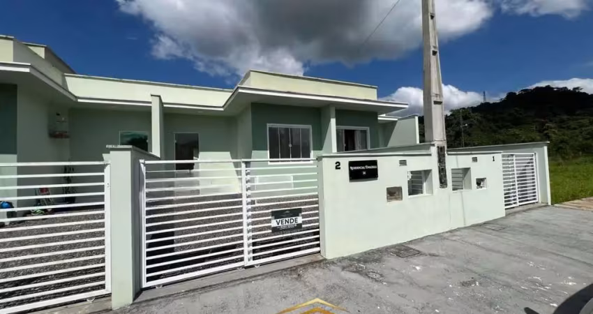 Casa Geminada para Venda em Jaraguá do Sul, Braso do Ribeirão Cavalo, 2 dormitórios, 1 banheiro, 1 vaga