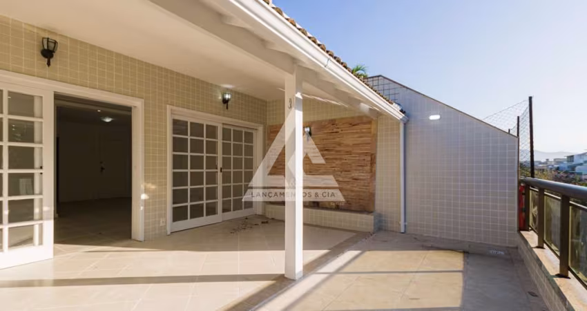 Condomínio Edifício Santa Cecília - Apartamento Cobertura Duplex em Recreio dos Bandeirantes, Rio de Janeiro/RJ